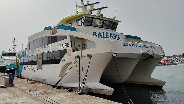 Marine vessel